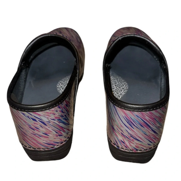 Dansko XP 2.0 Pastel Blur Print Patent Leather Clogs size EU 38/US 7.5-8 - Picture 6 of 11